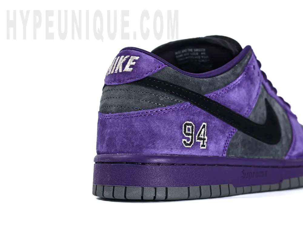 Front view of the right rear heel of the right shoe