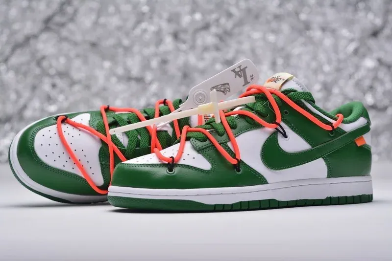 Dunk Low Off-White Pine Green