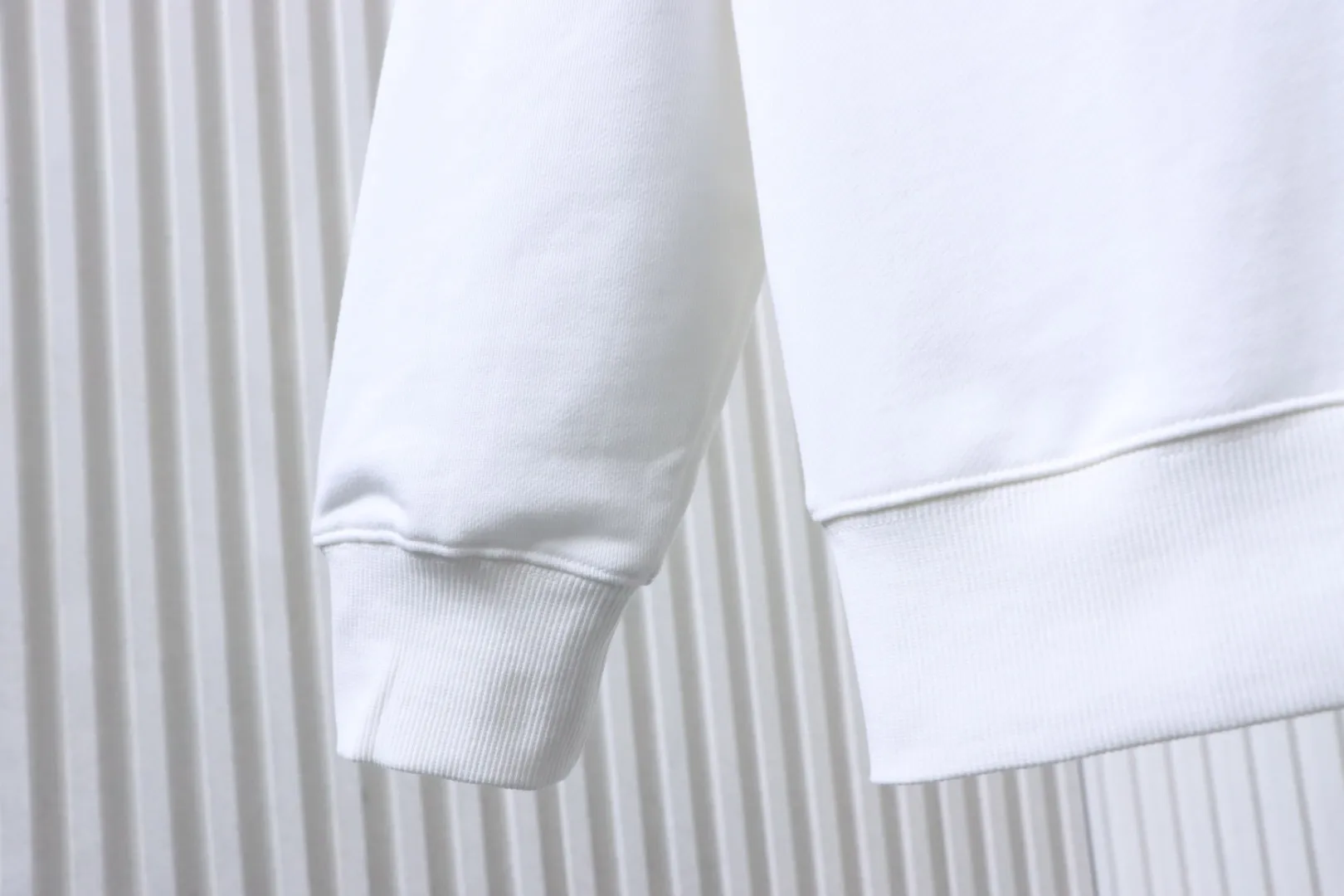 Long Sleeve Detail