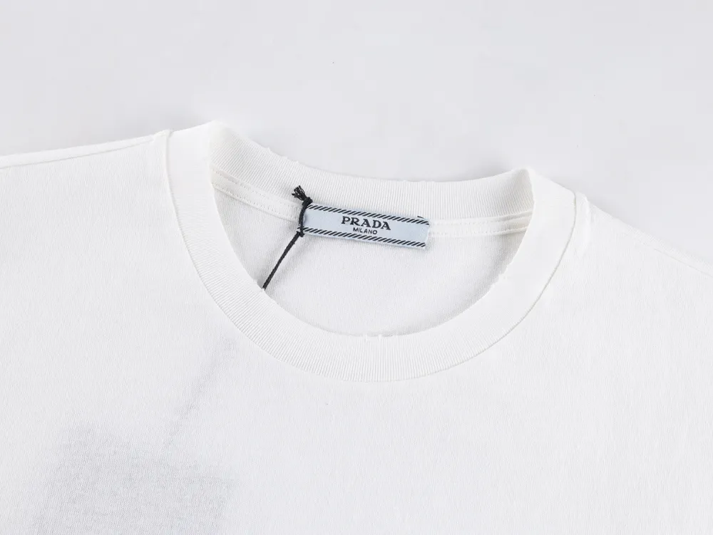 Neckline