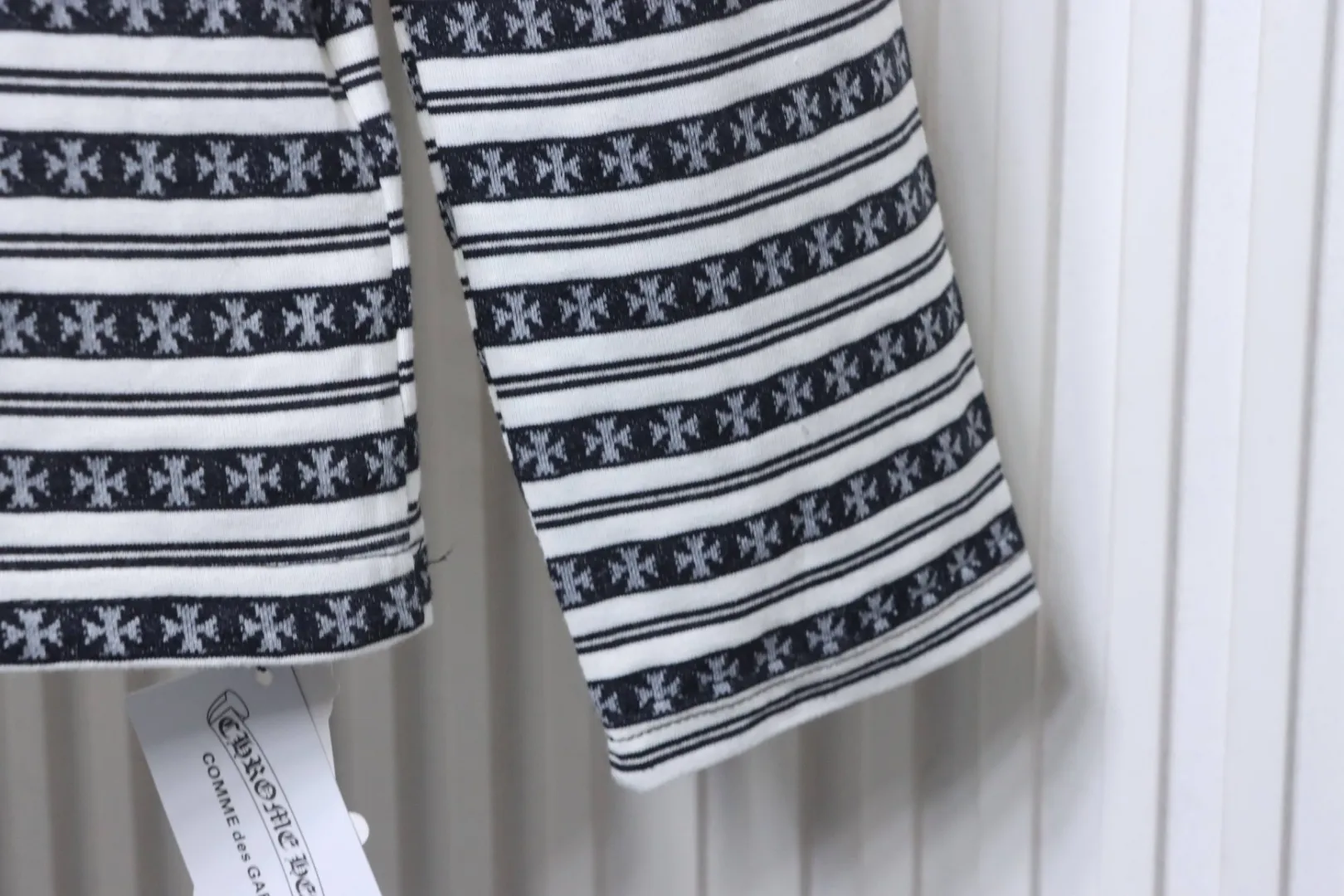 Long Sleeve Detail