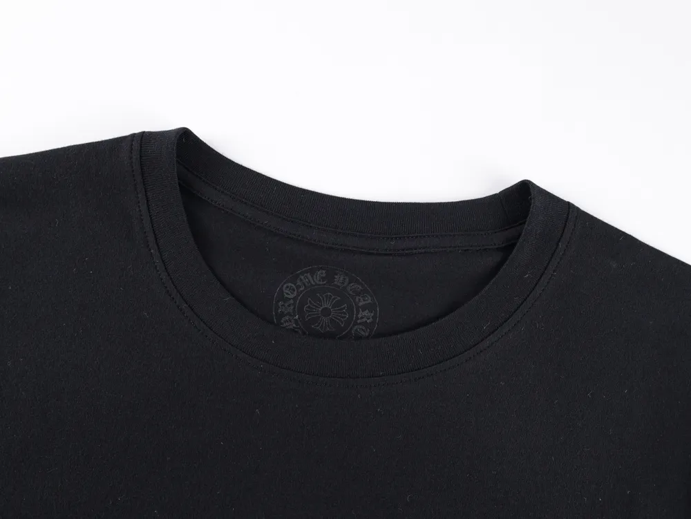 Neckline
