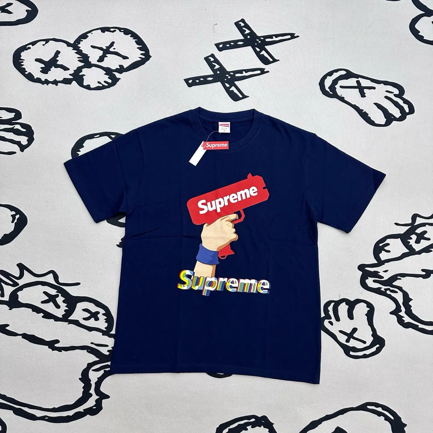 Sup Graphic Hand Pistil Print Cotton T-Shirt