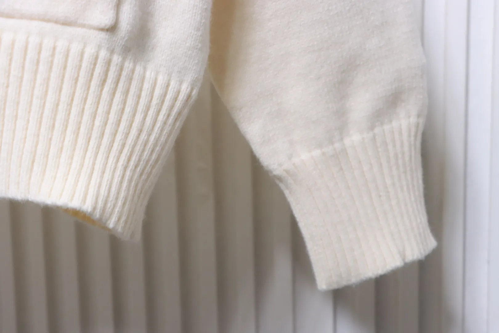 Long Sleeve Detail