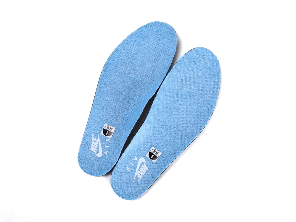 Blue fabric insoles, branded, suitable for men's footwear.