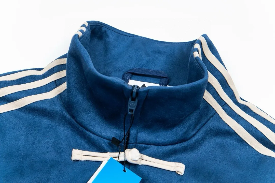 Close up neck detail with zipper