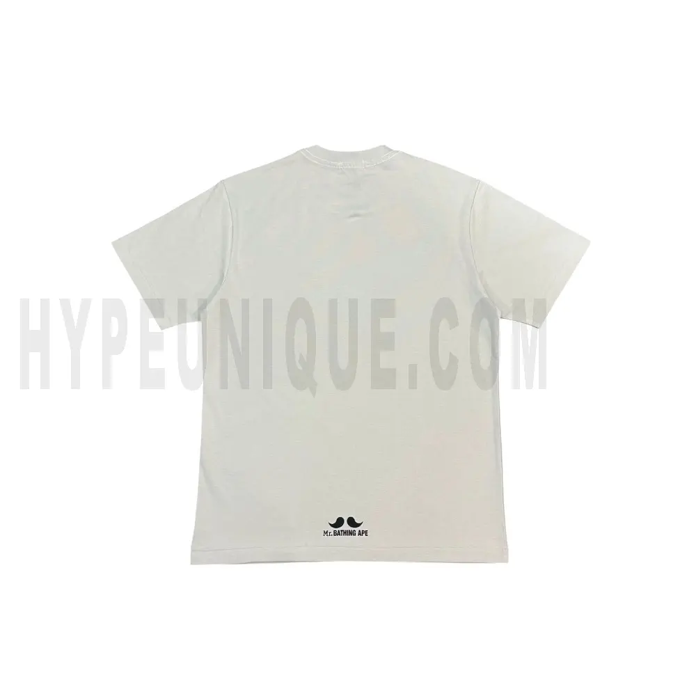 The back of the white clothes