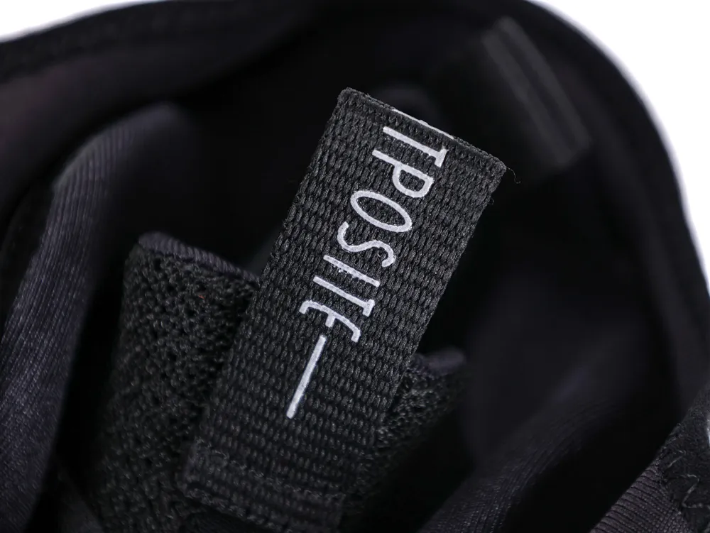 Air Flightposite Carbon Fiber Pull Tab Detail
