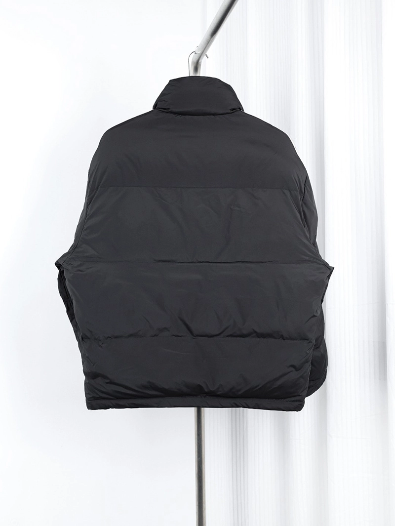 Joint Three-Stripe Silhouette Stand-up Collar Cotton Jacket