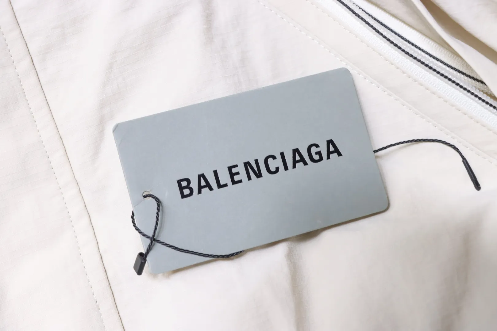Brand tag