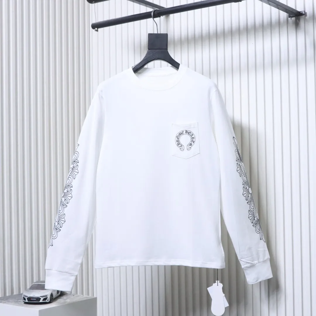 CH Hollow Horseshoe Graphic Long-Sleeve Shirt