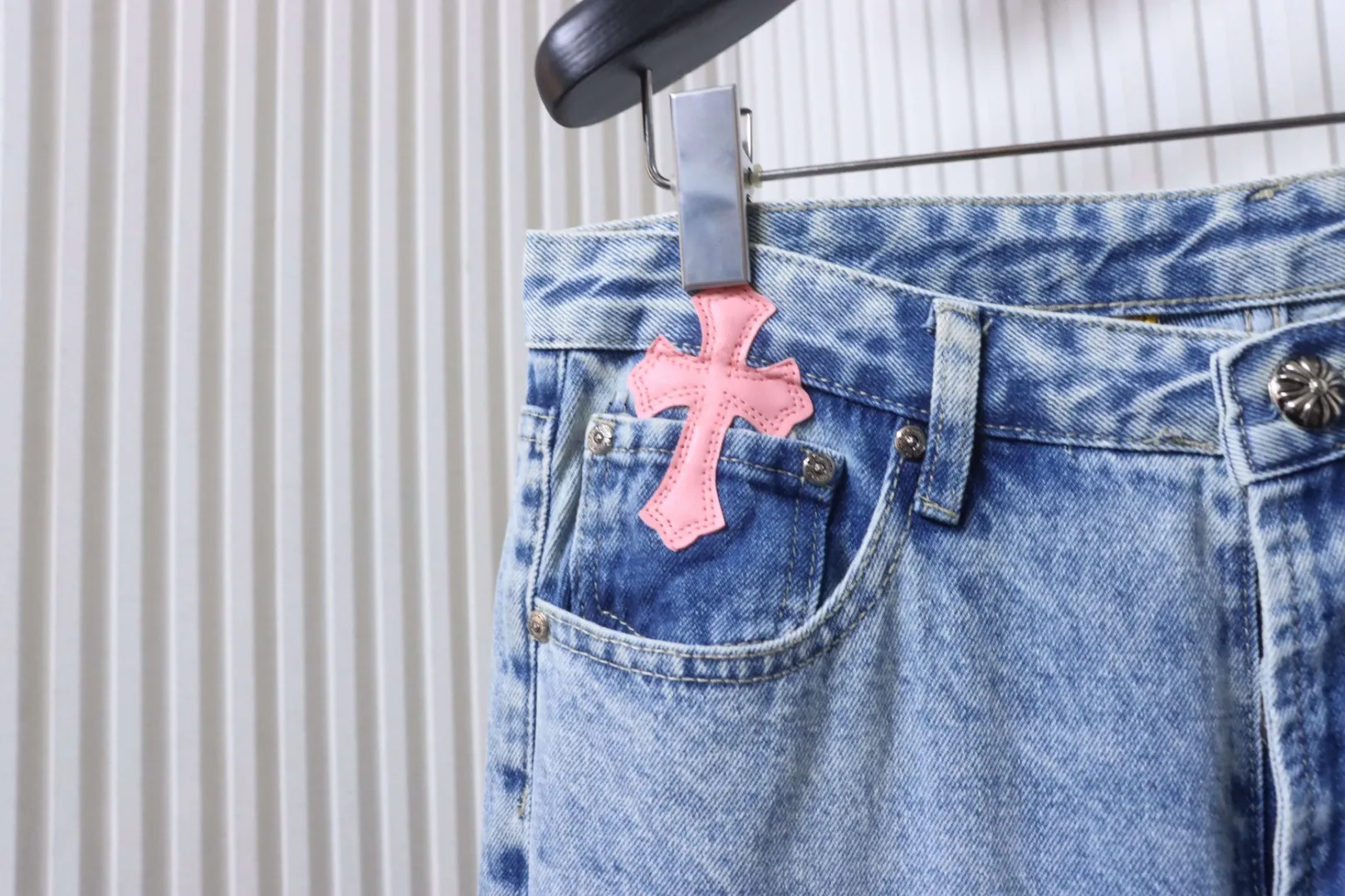 Pocket Detail