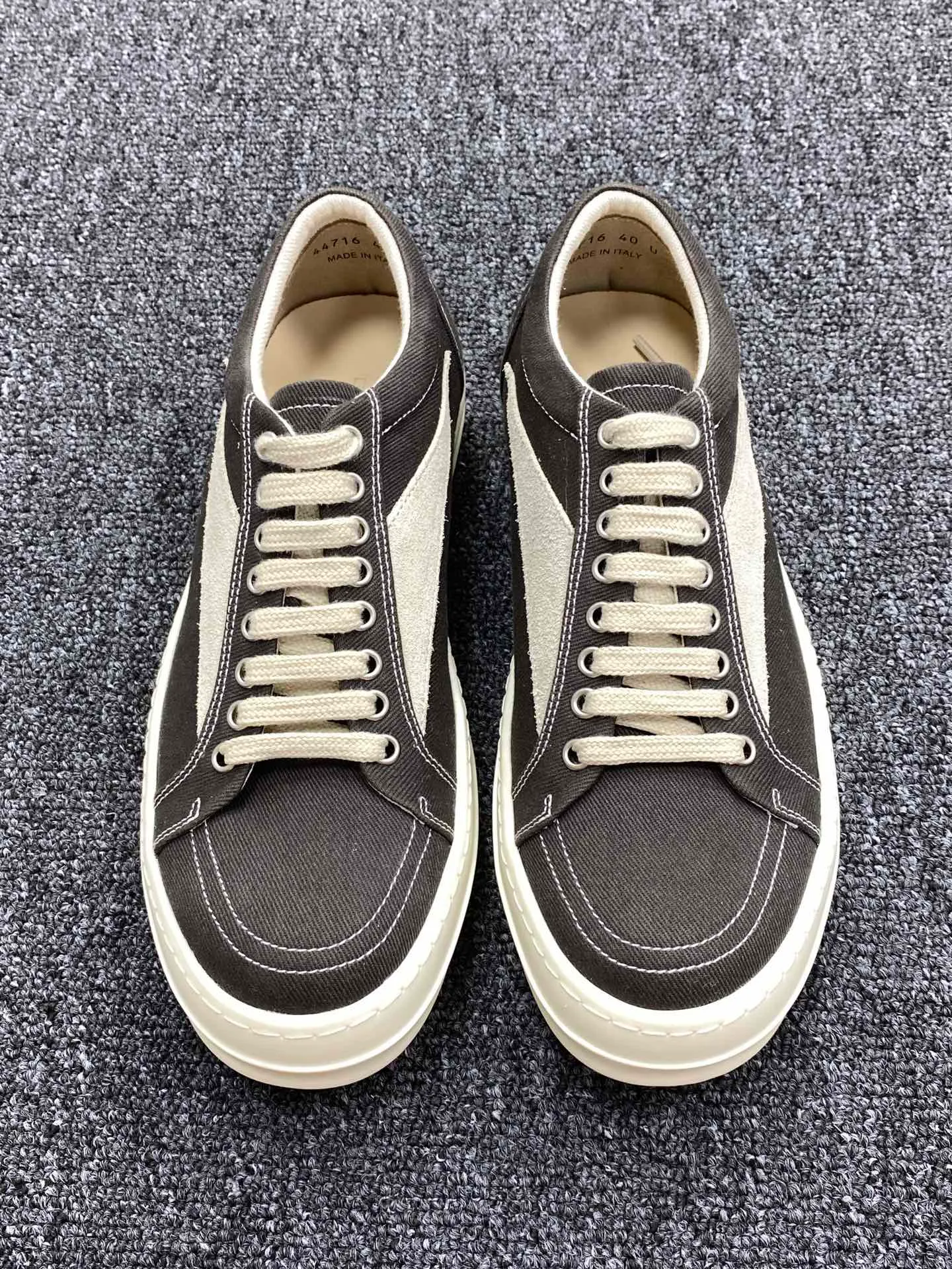 R Owens DRKSHDW Vintage Low Canvas Sneakers Black Milk