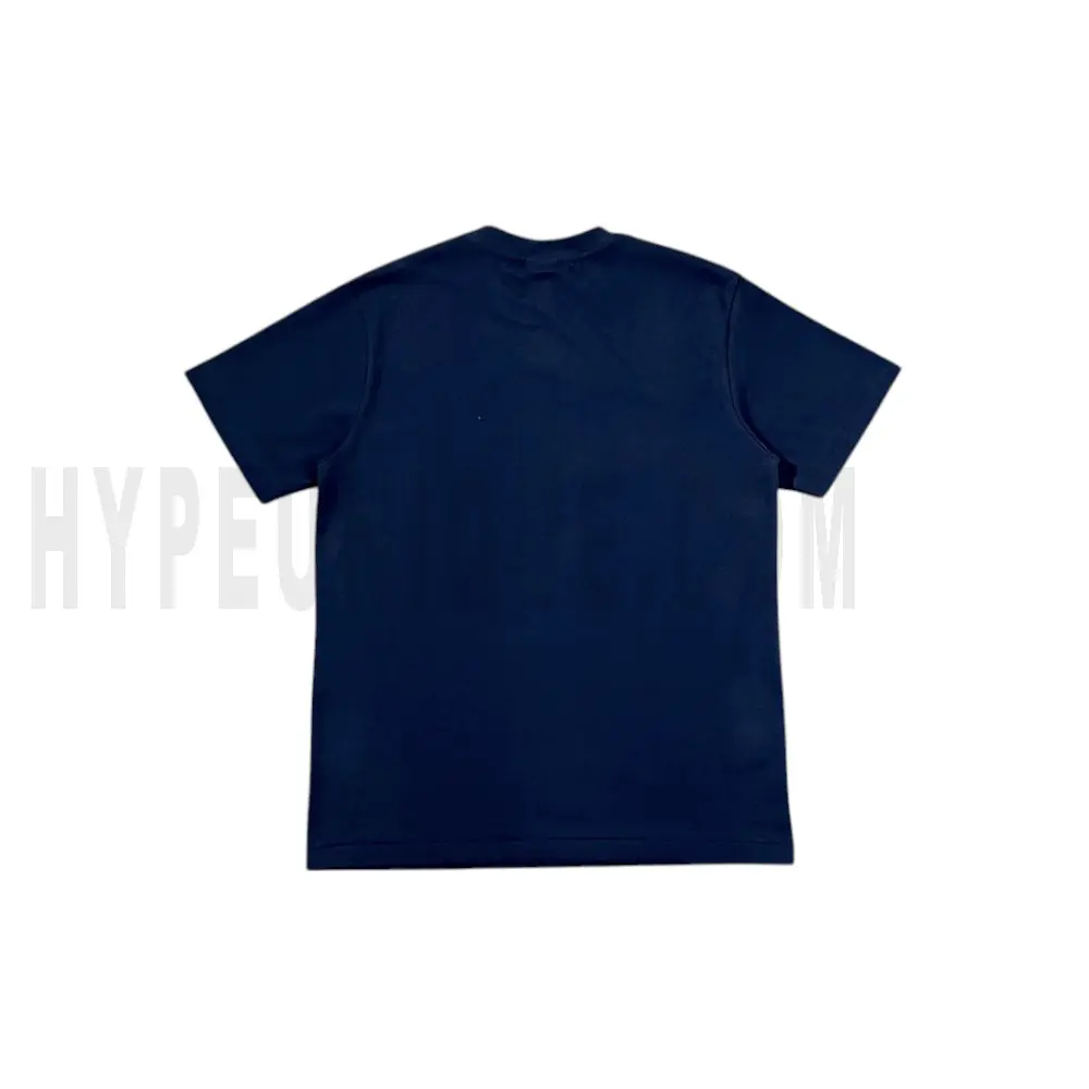 The back of the blue clothes