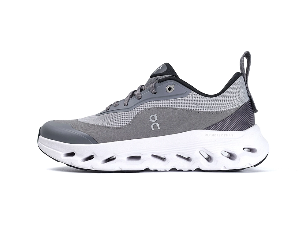Front view of the left side of the On Cloudtilt 2.0 Grey.