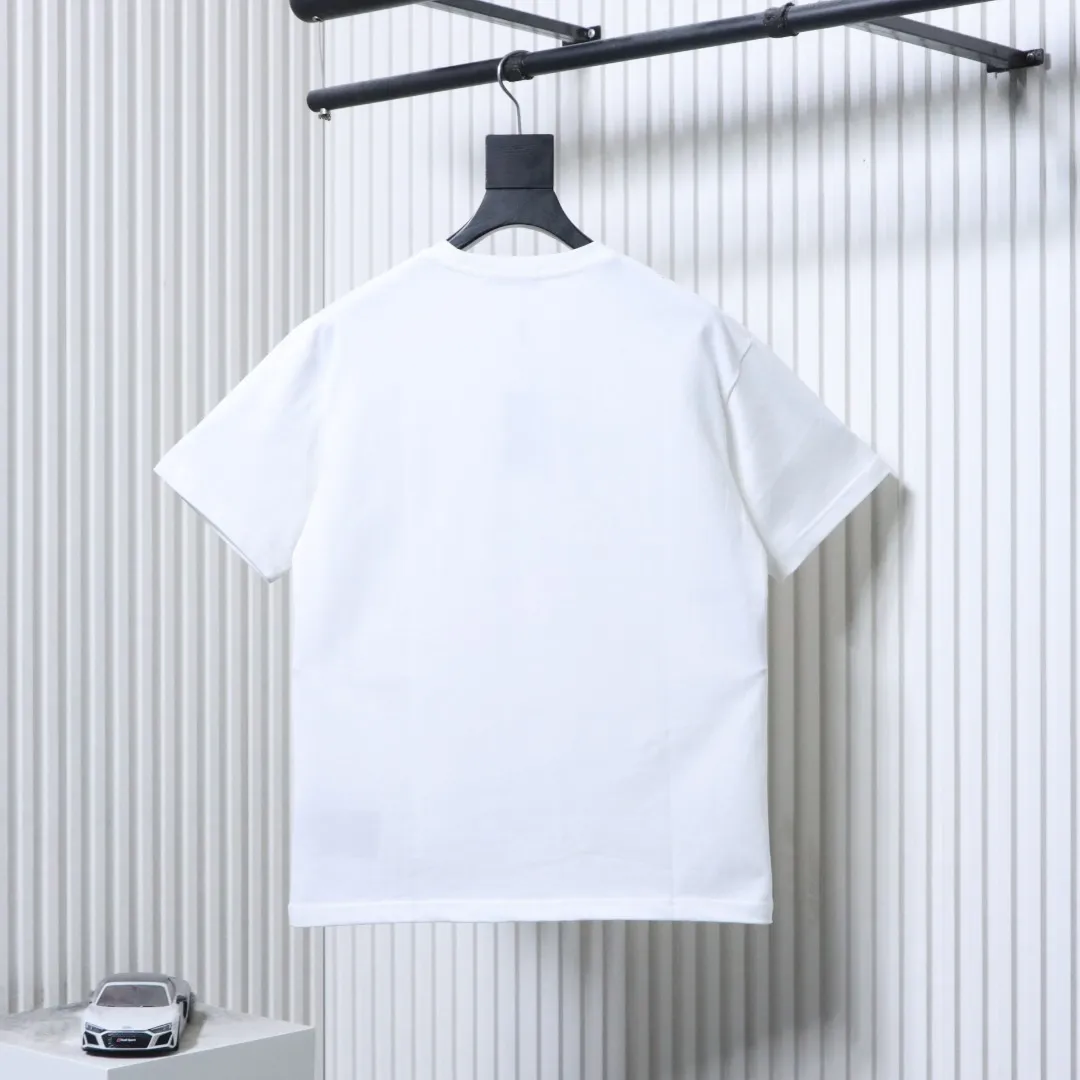 Back of Milano Neckline Figure Logo Short-Sleeve T-Shirt Color White
