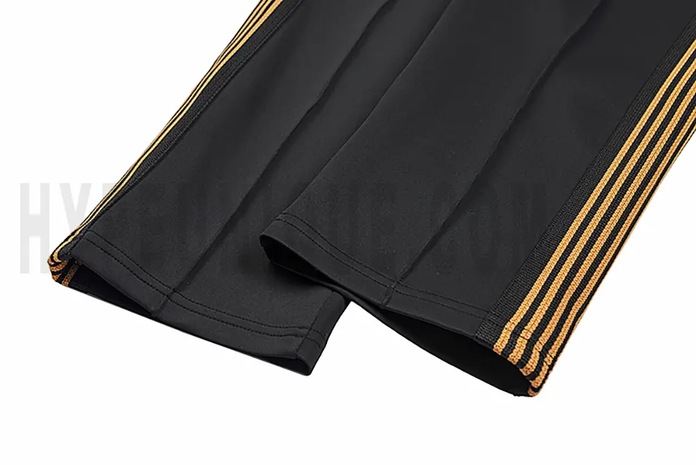 Hem Detail Shot.