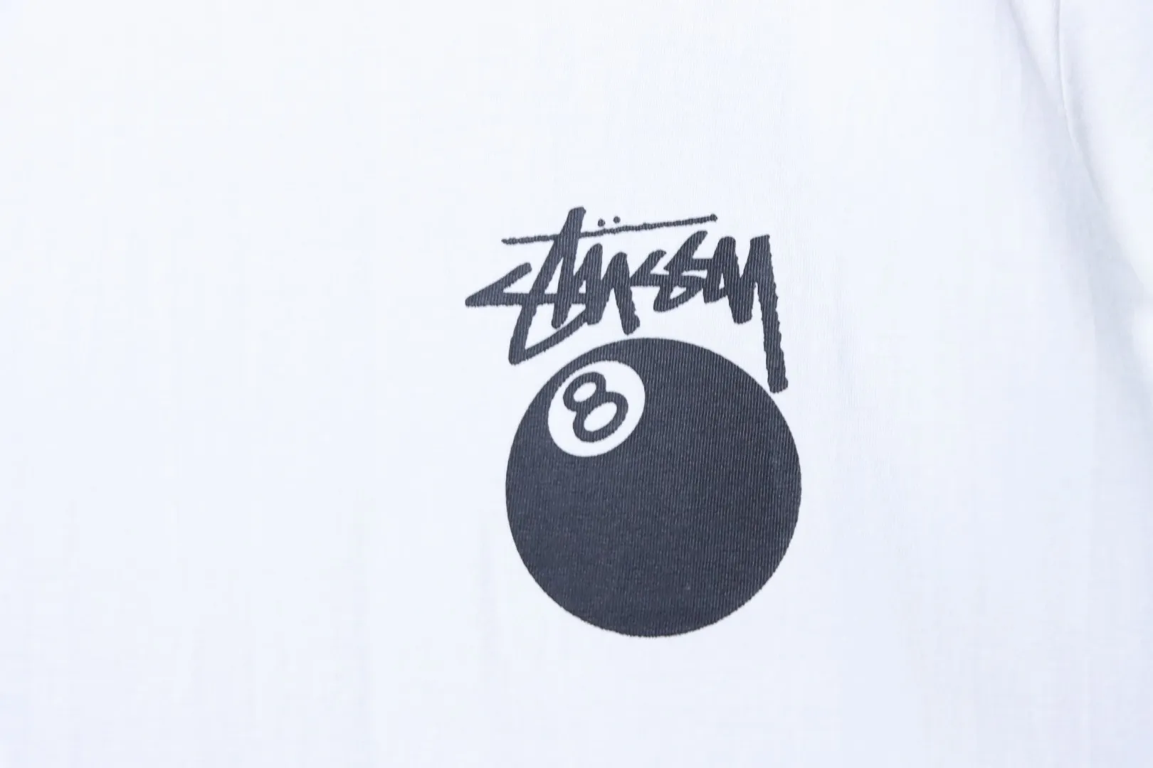 Logo 8 Ball