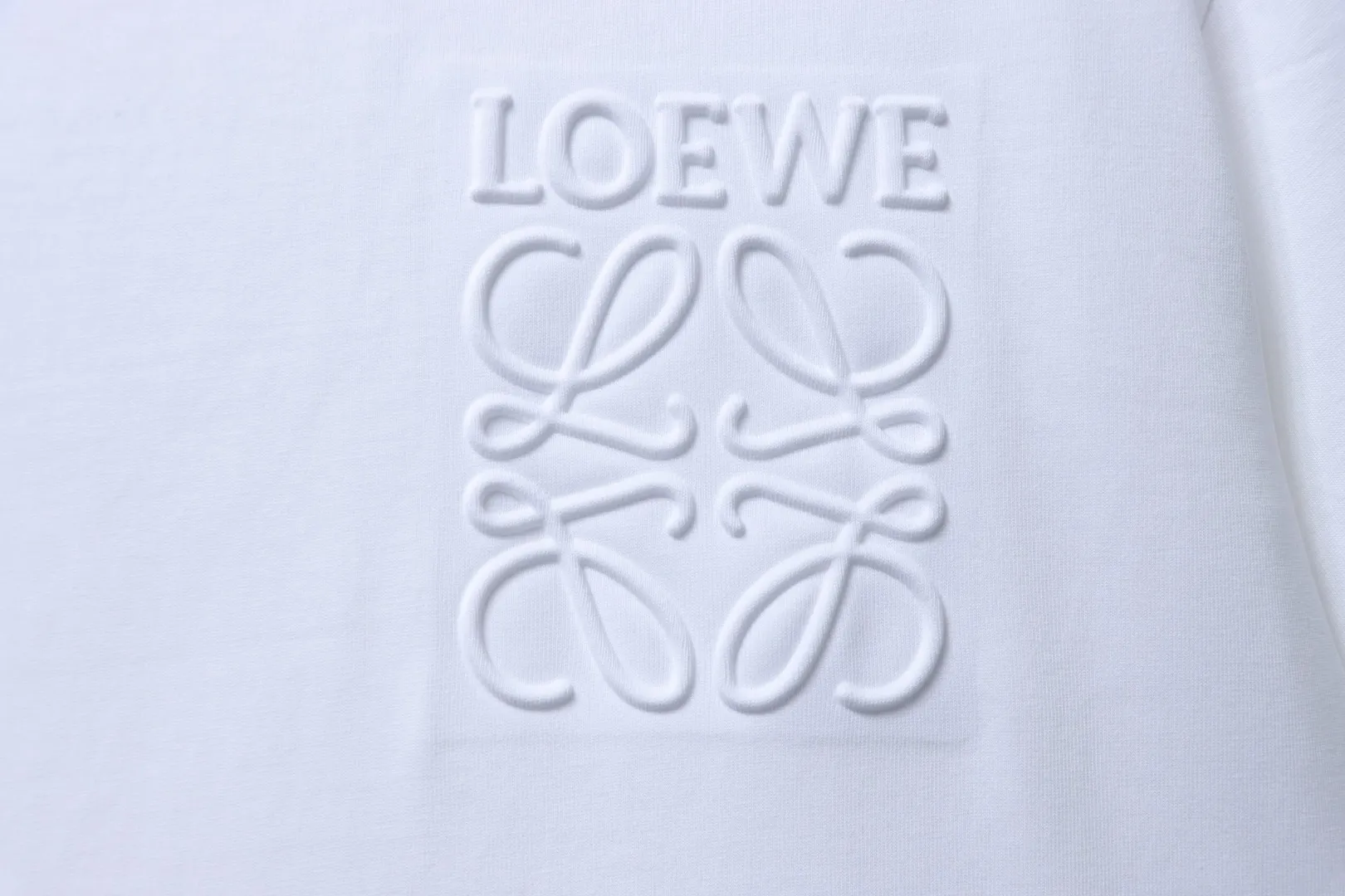 Logo Embossed