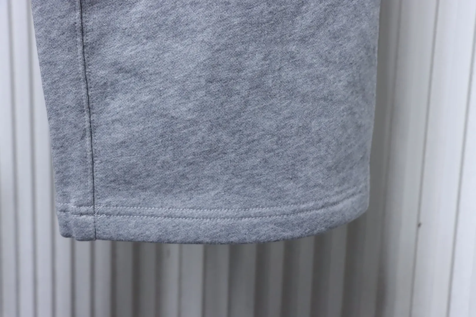 Bottom Hem Details