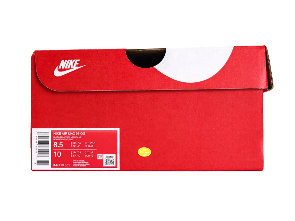 Red cardboard box featuring Nike Air Max branding and product labels.