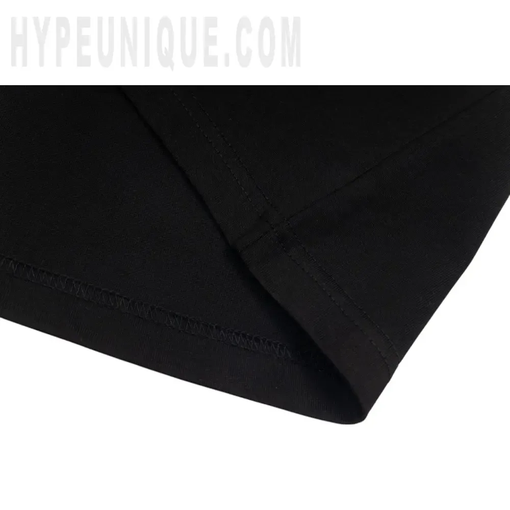 Precision-cut with wrinkle-resistant soft fabric.