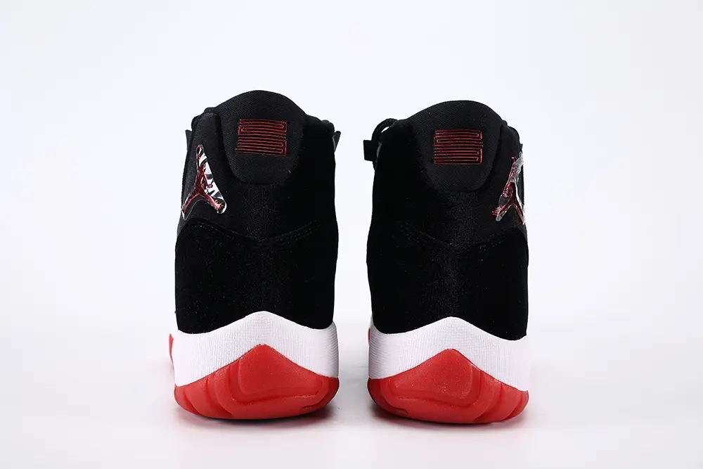 Jordan 11 Retro Bred Velvet