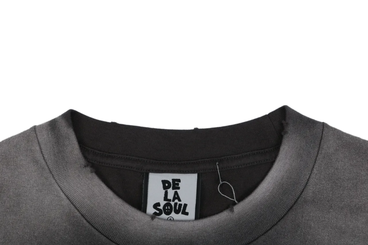 Neckline