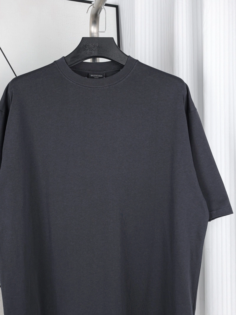 Back Letter Holes T-Shirt