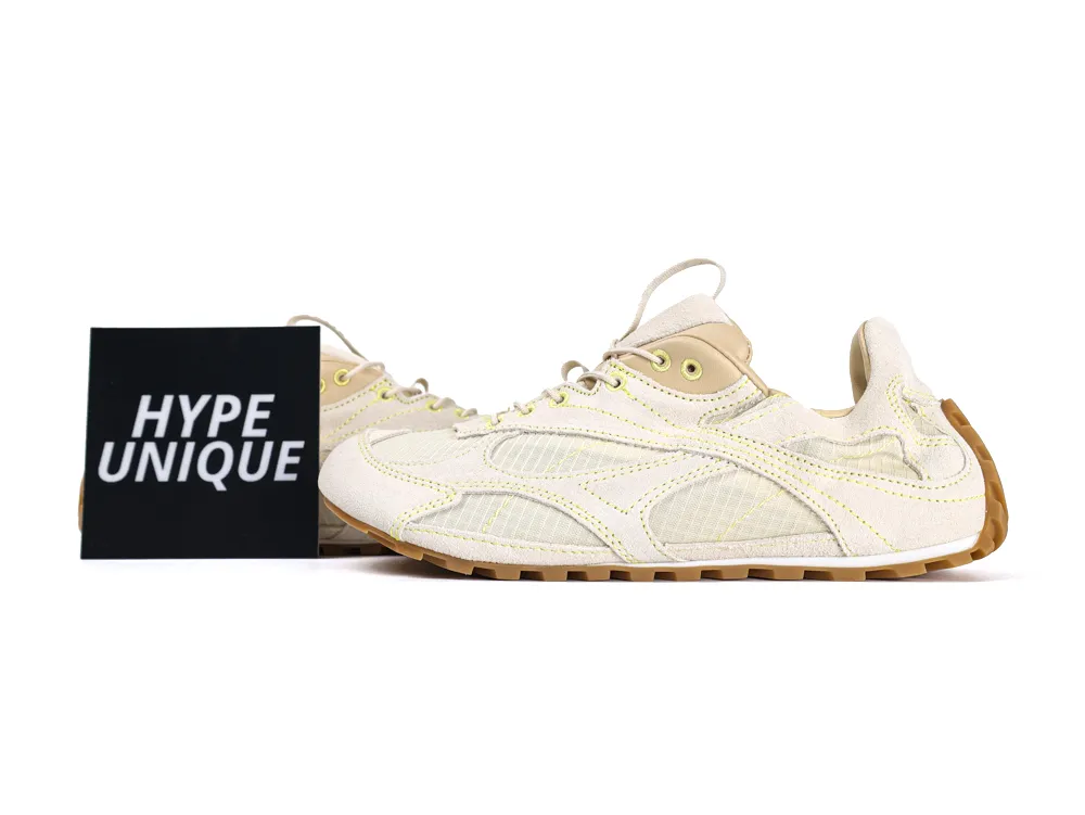 BV Orbit Flash Sneakers Beige