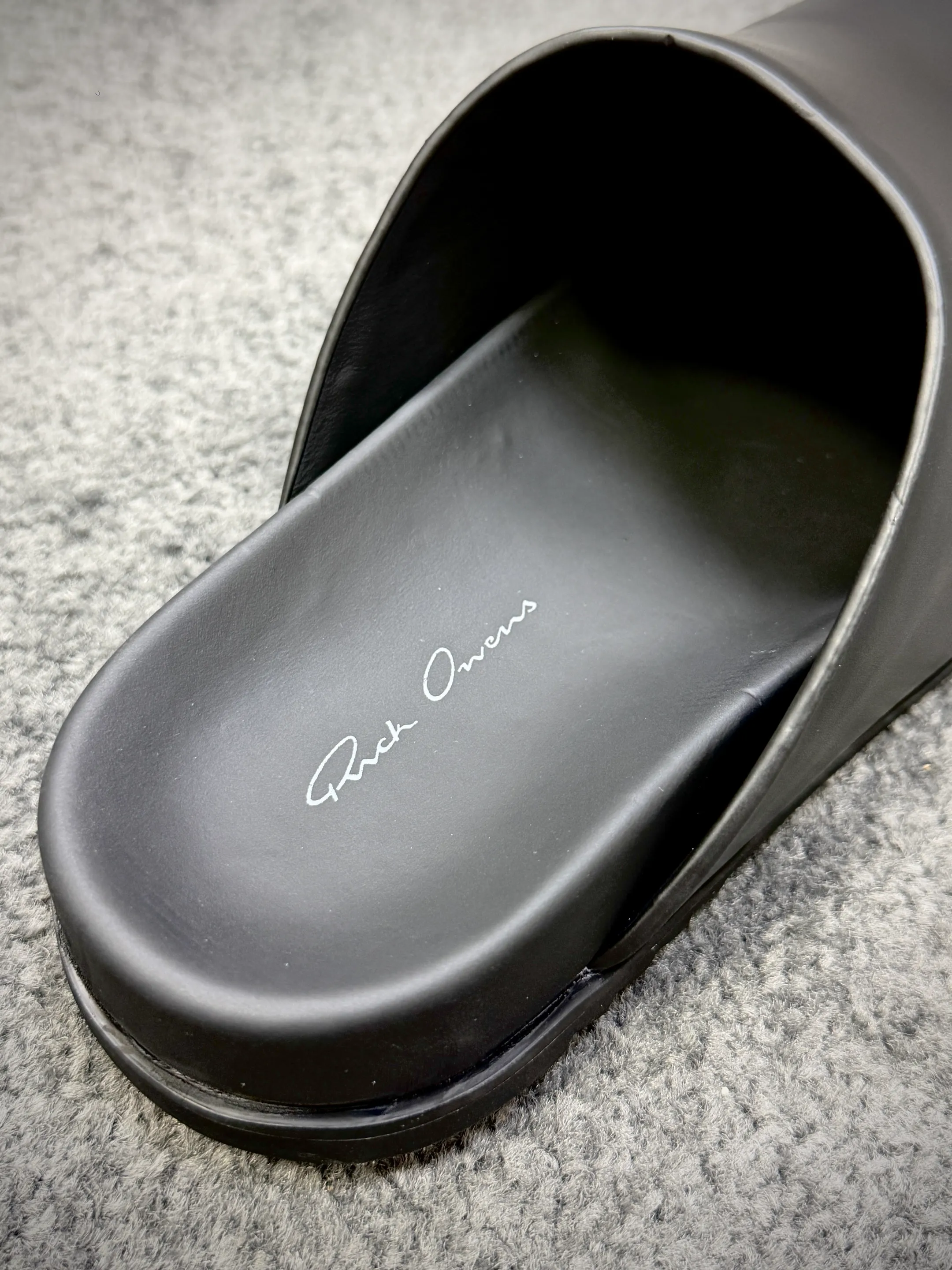 Footbed Details with Brand Logo