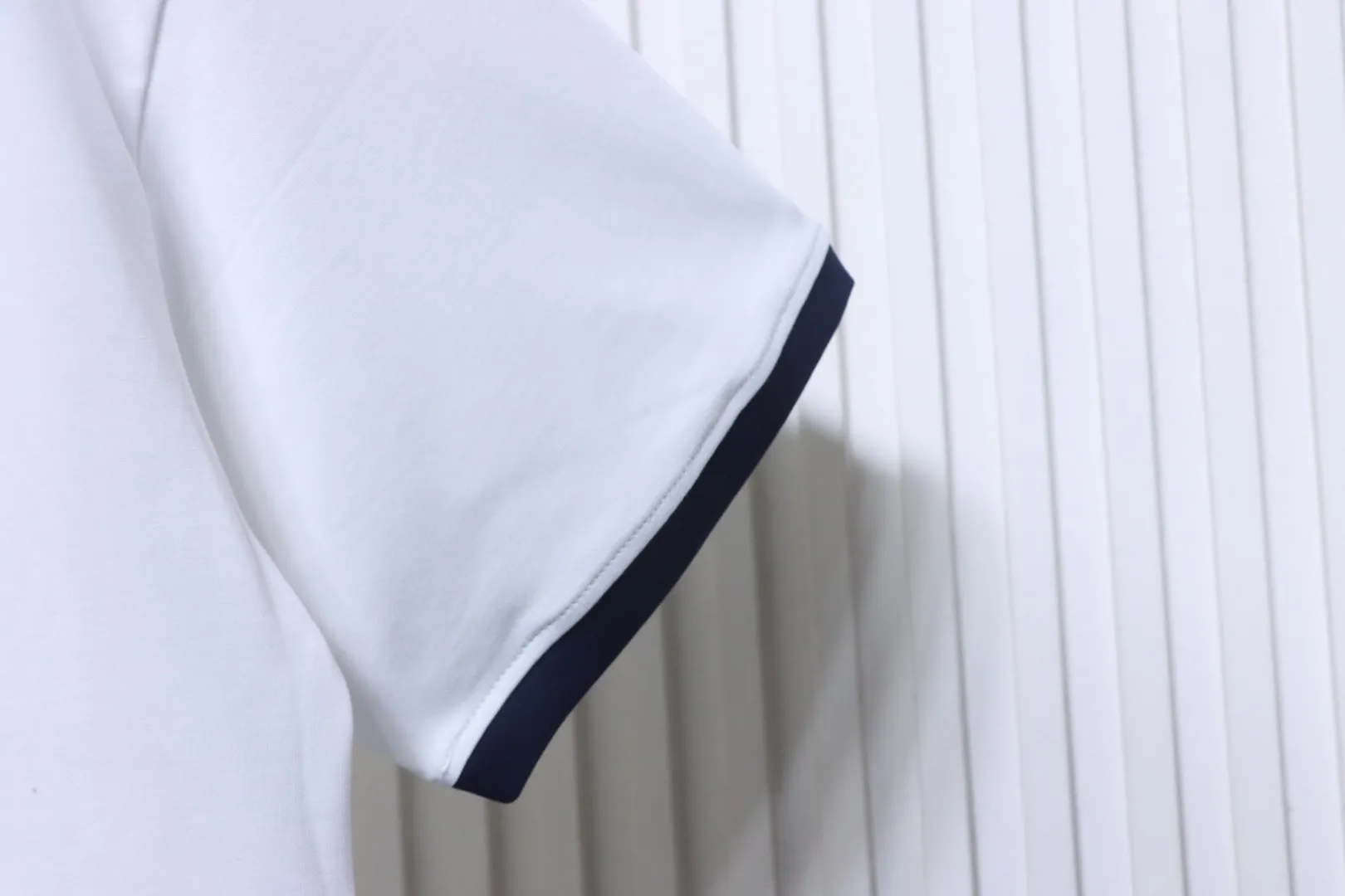 Short sleeve
