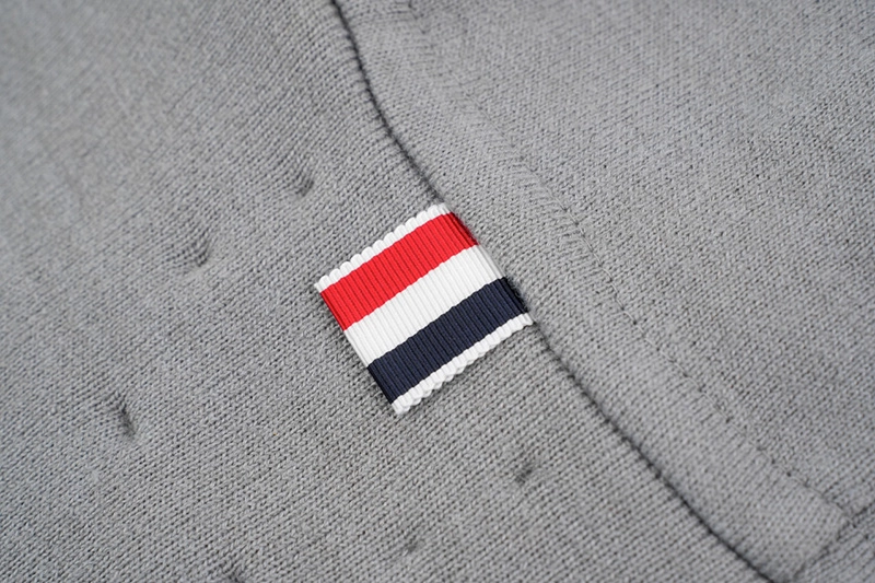 Virgin-wool Half Cardigan Hooded Duffle Jacket