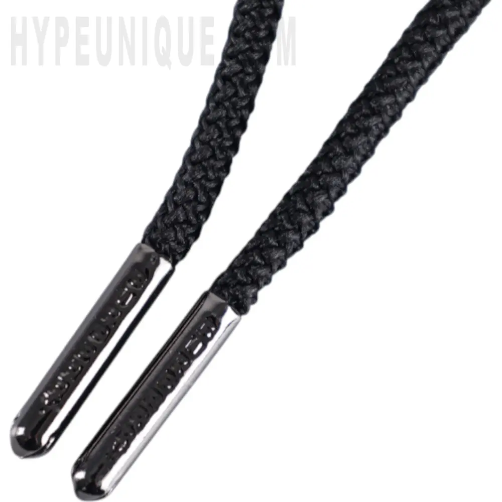 A pair of black laces