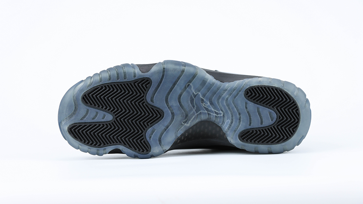 Air Jordan 11 Retro 'Cap and Gown' Reps