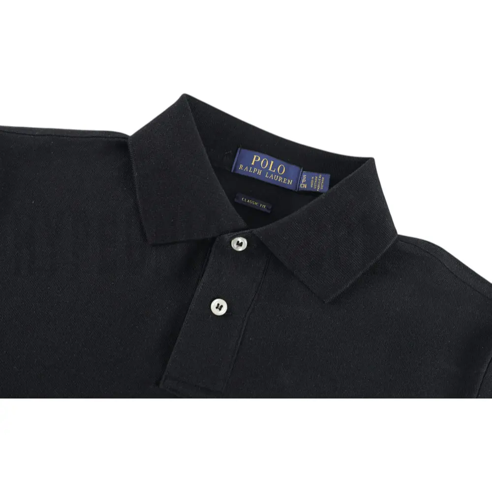 Round neckline