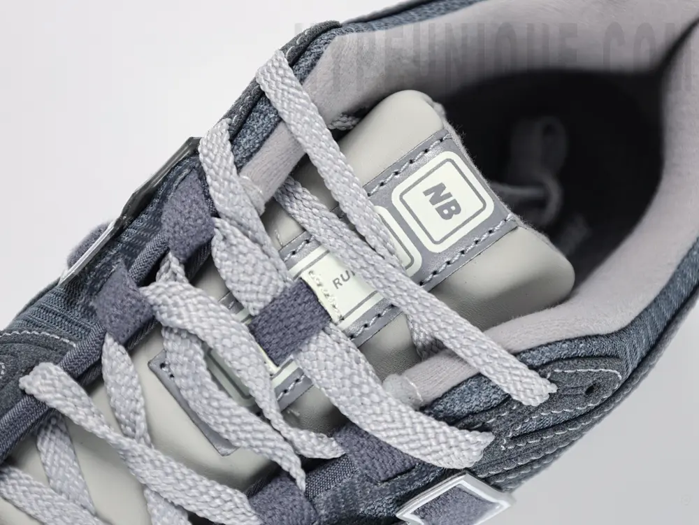 the grey laces and shoe mouth