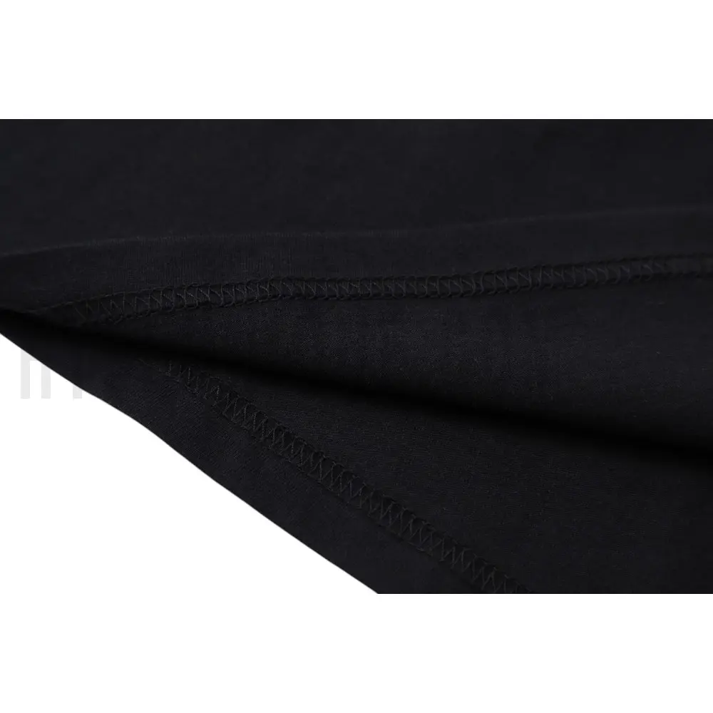 Laser-cut seams, stubbornly wrinkle-resistant
