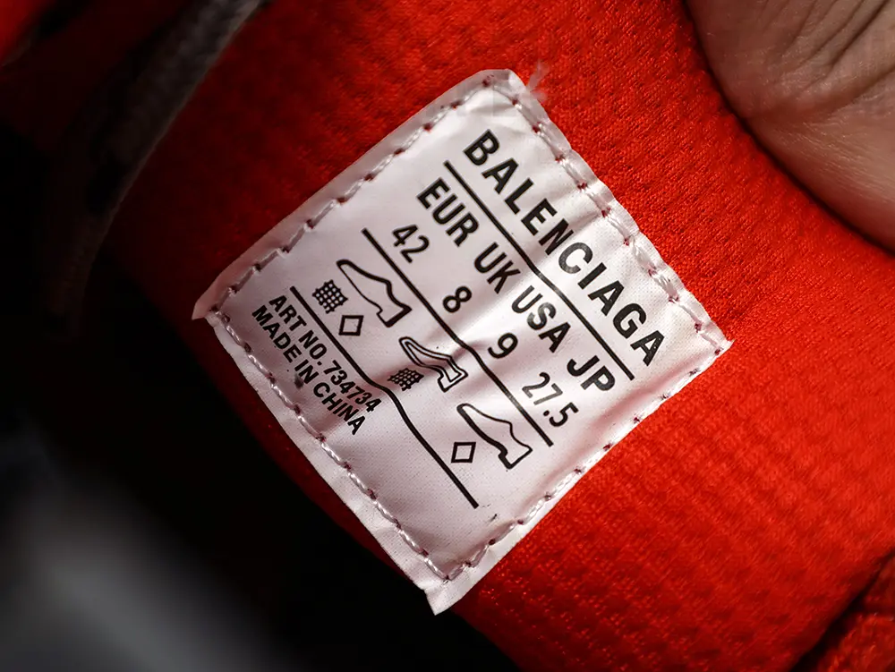 Men’s 3xl Gradient Sneaker in Red/orange/grey/black