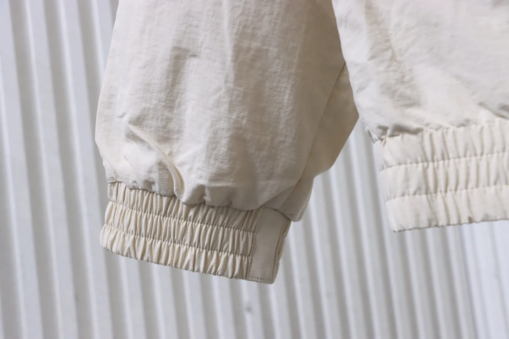 Long Sleeve Details