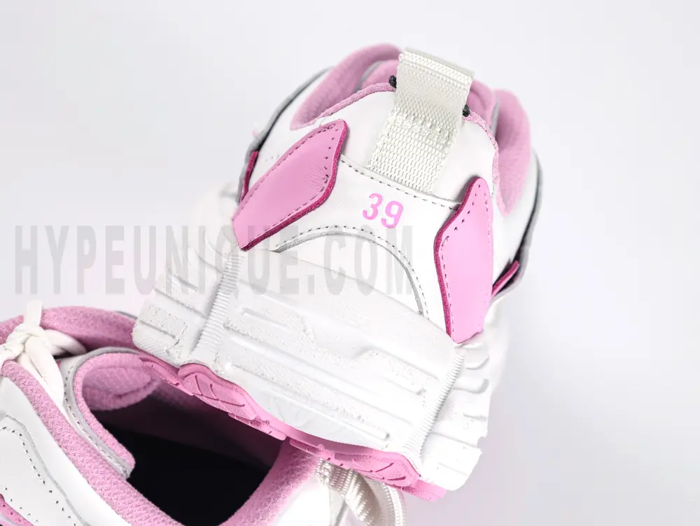 the size logo and heels