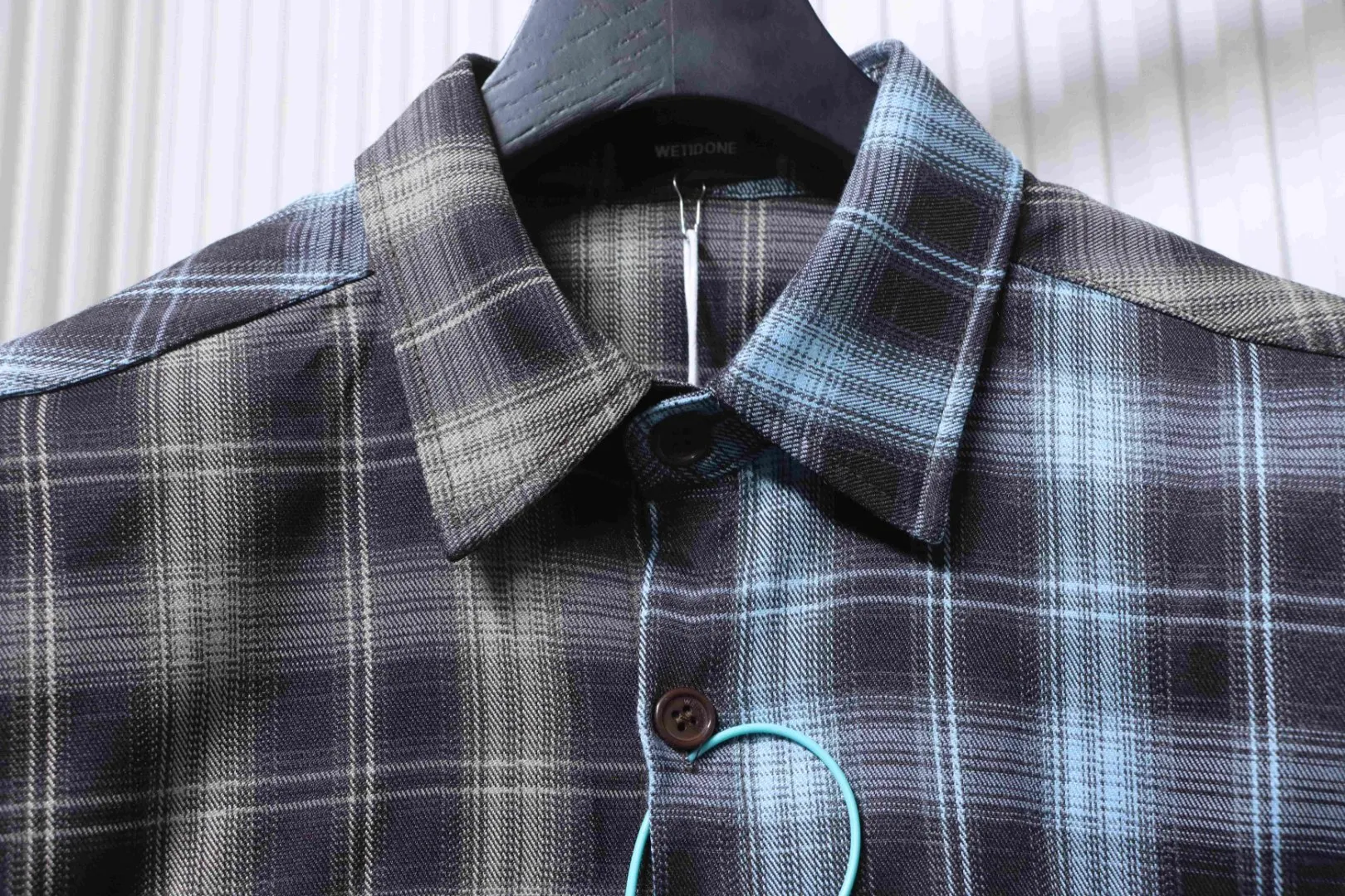 Collar Detail