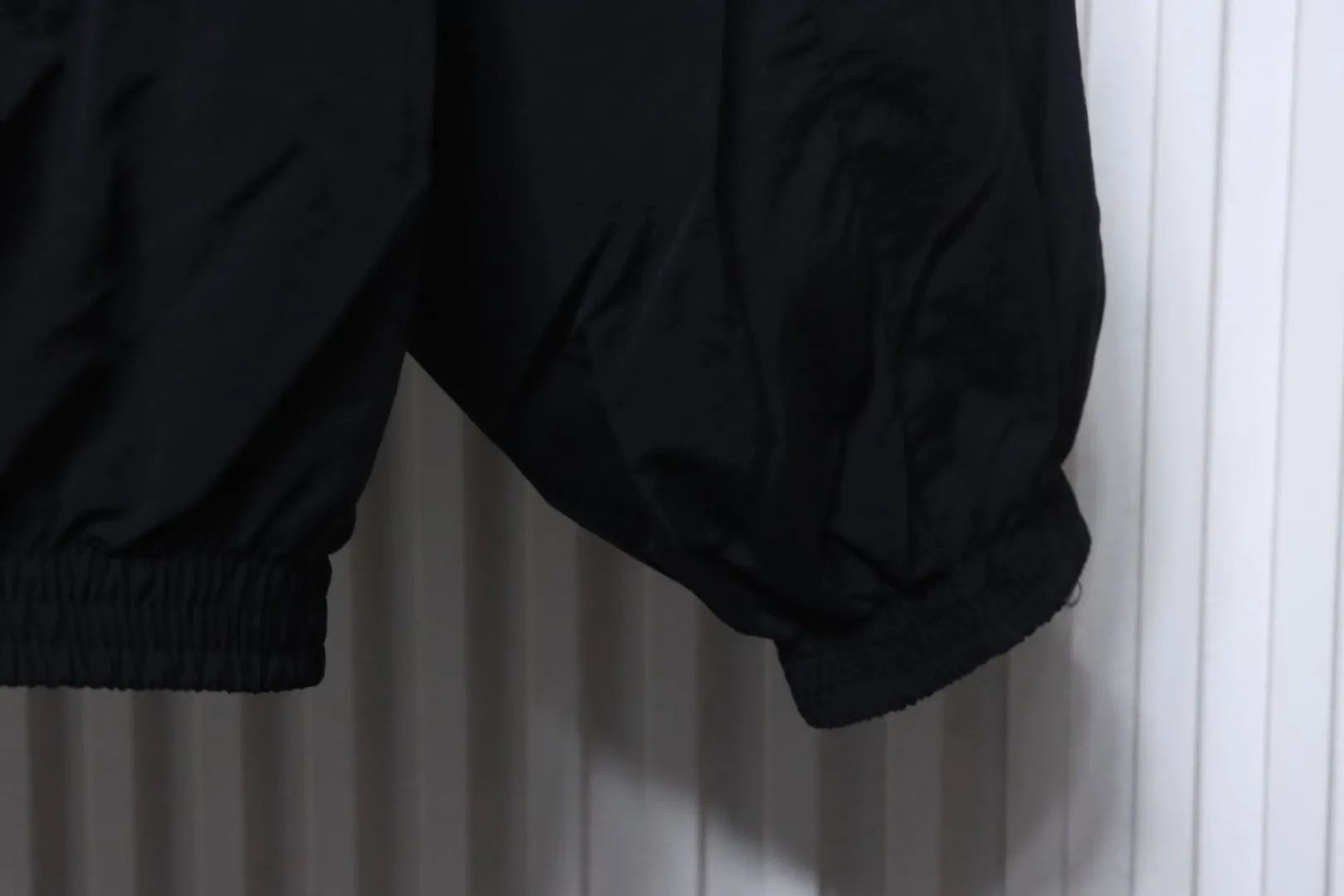 Long Sleeve Detail