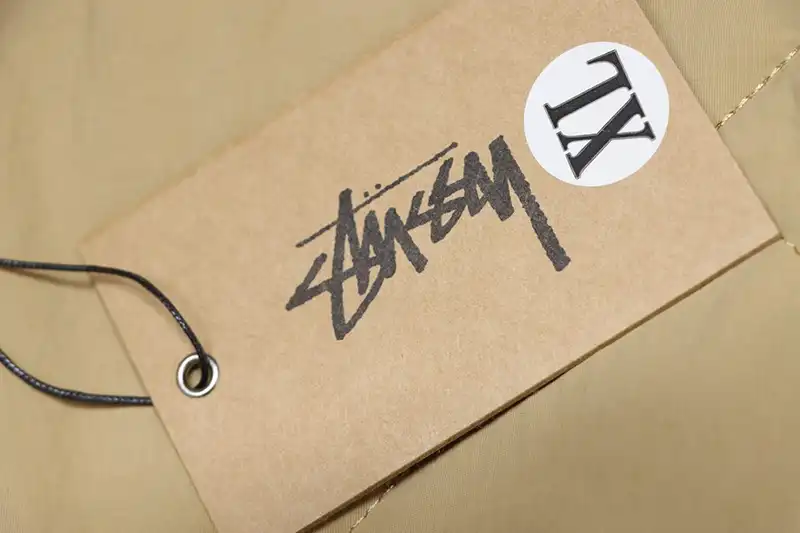Stussy Black 8-Ball Zip-up Puffer Jacket