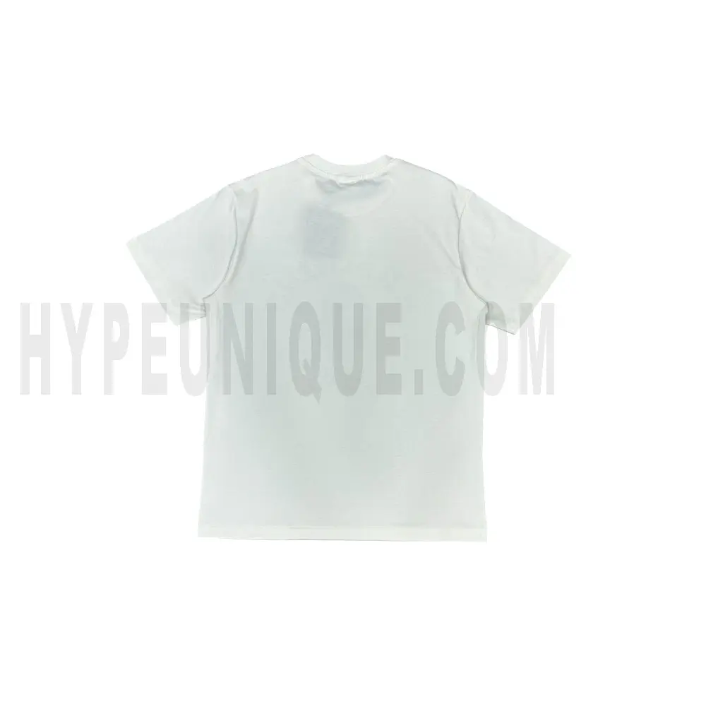 The back of the white clothes