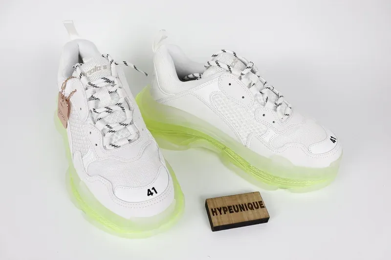 BALENCIAGA TRIPLE S SNEAKER-WHITE GREEN