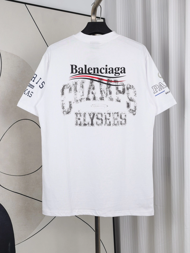 Heart Graffiti Logo Print T-Shirt