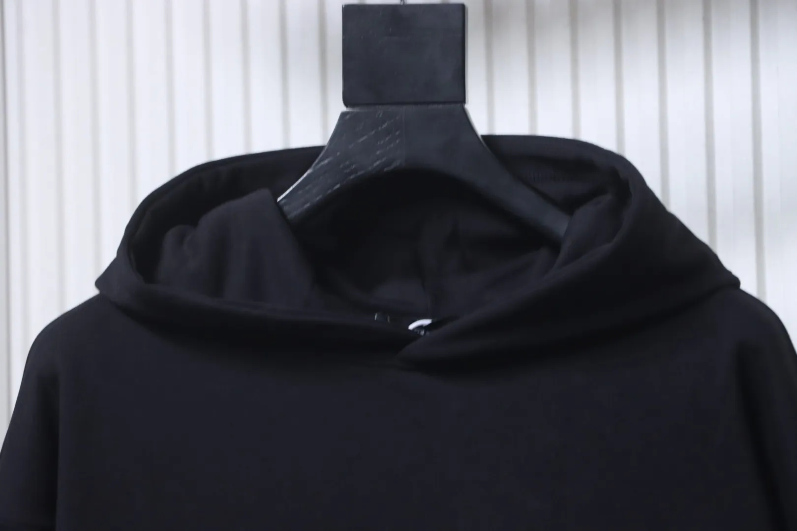 Collar Detail