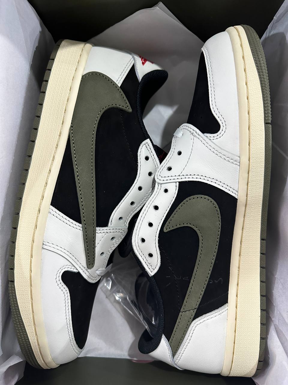 Travis Scott Air Jordan 1 Low OG “Olive” Sale Version