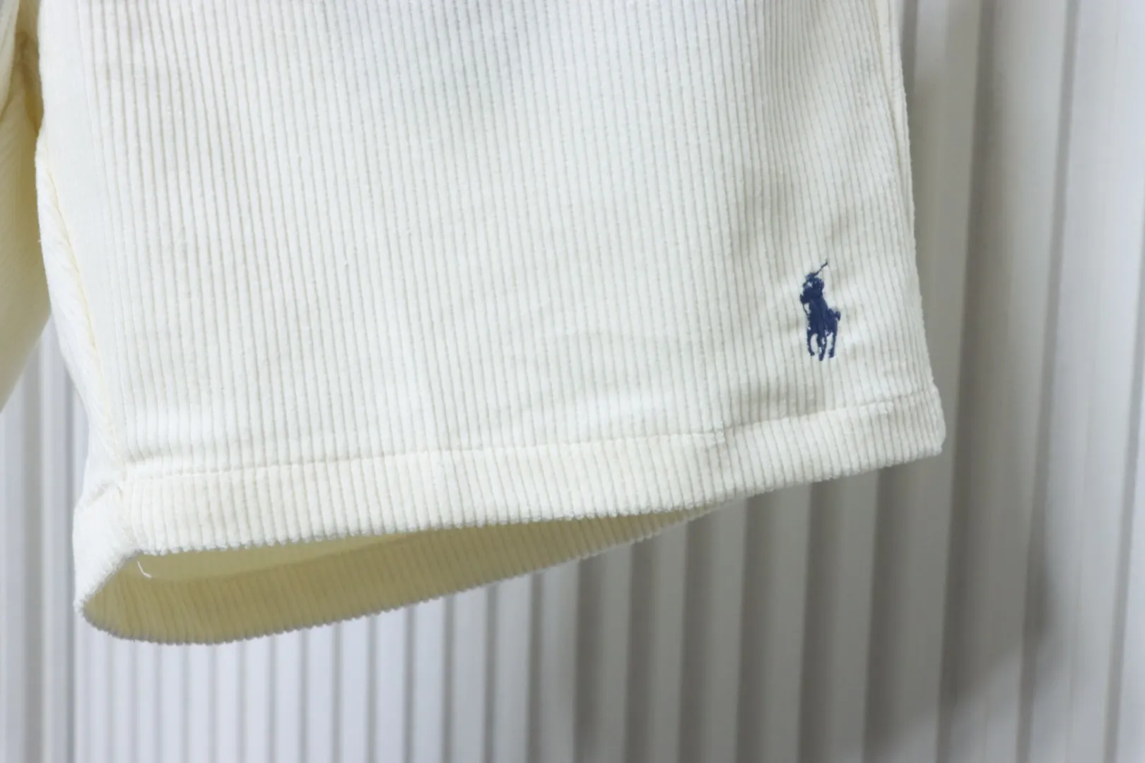 Bottom Hem Details with Visible Logo